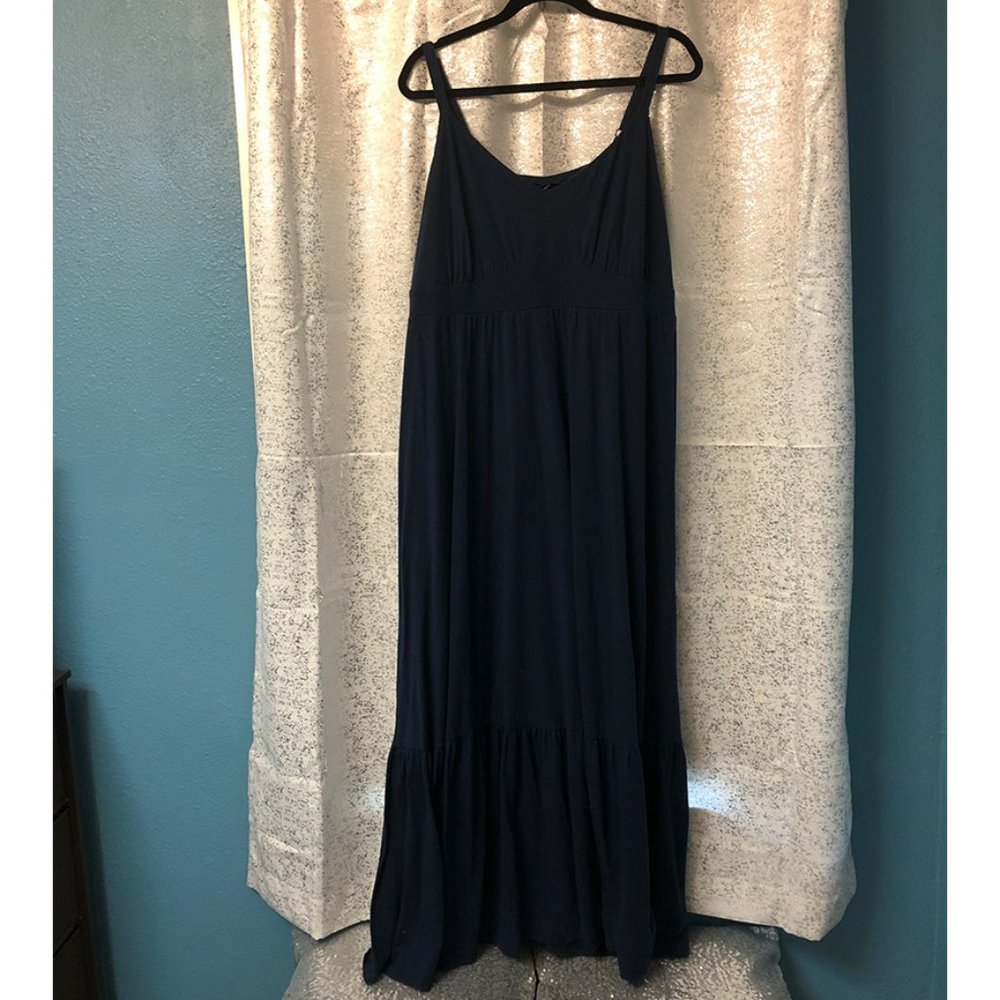 Torrid Jersey Knit Tiered Navy Maxi Dress Size 3S (Short)